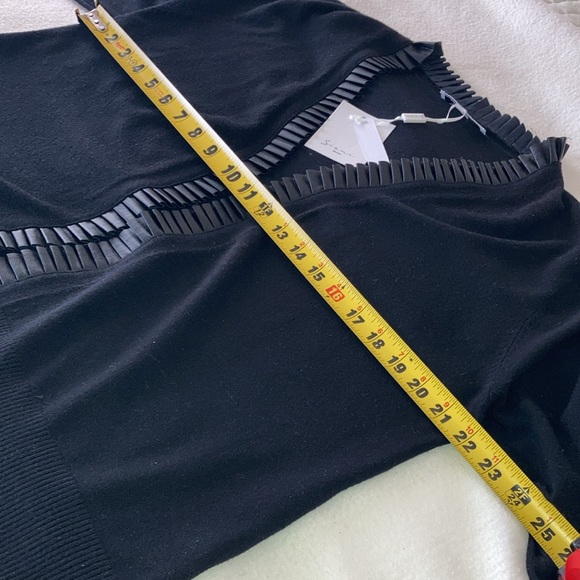 Sioni Milano, black sweater, Size Large - Picture 8 of 10